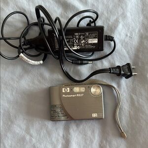 Vintage HP Photosmart R827 Camera